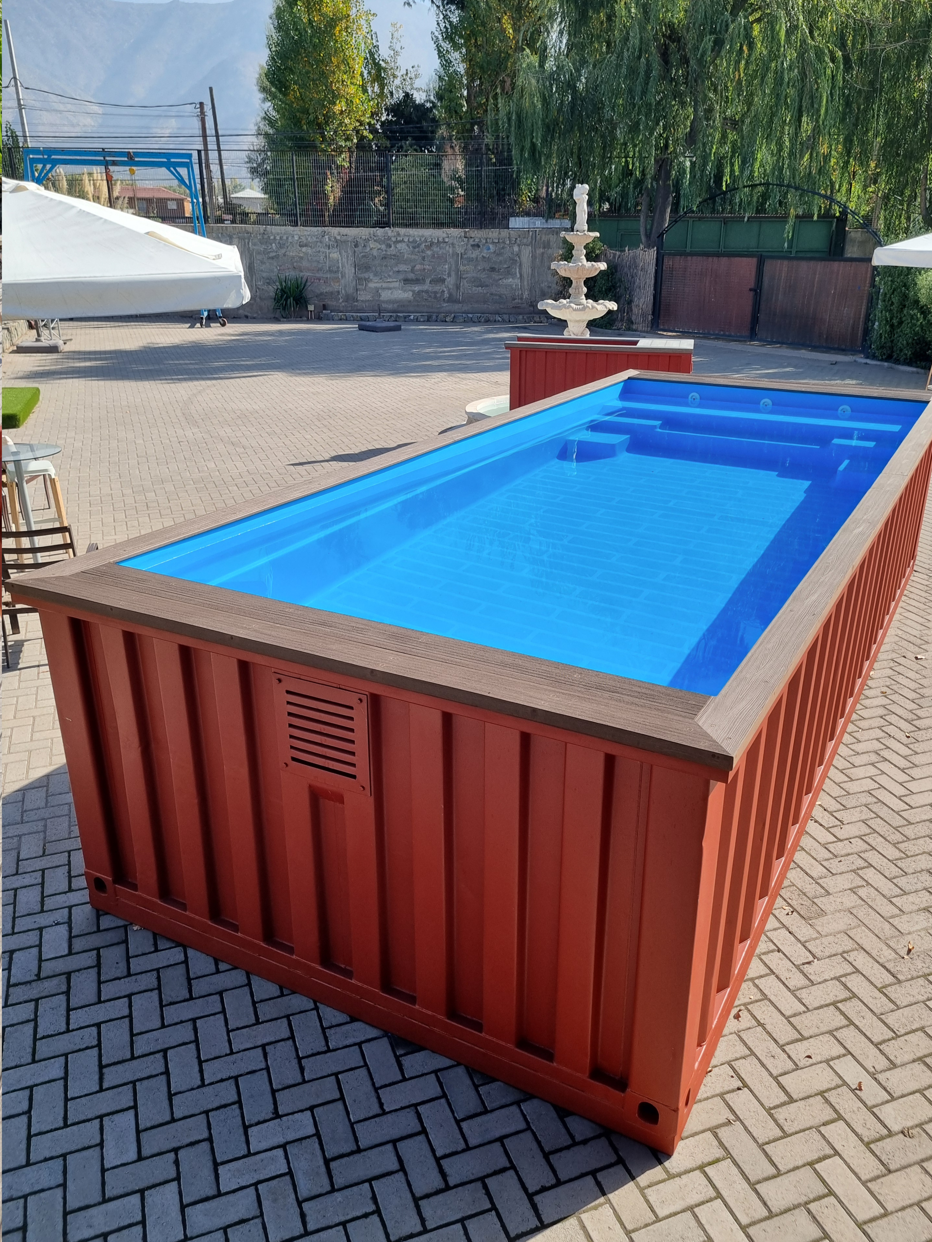 Piscina Container Donde Sea edición rojo óxido