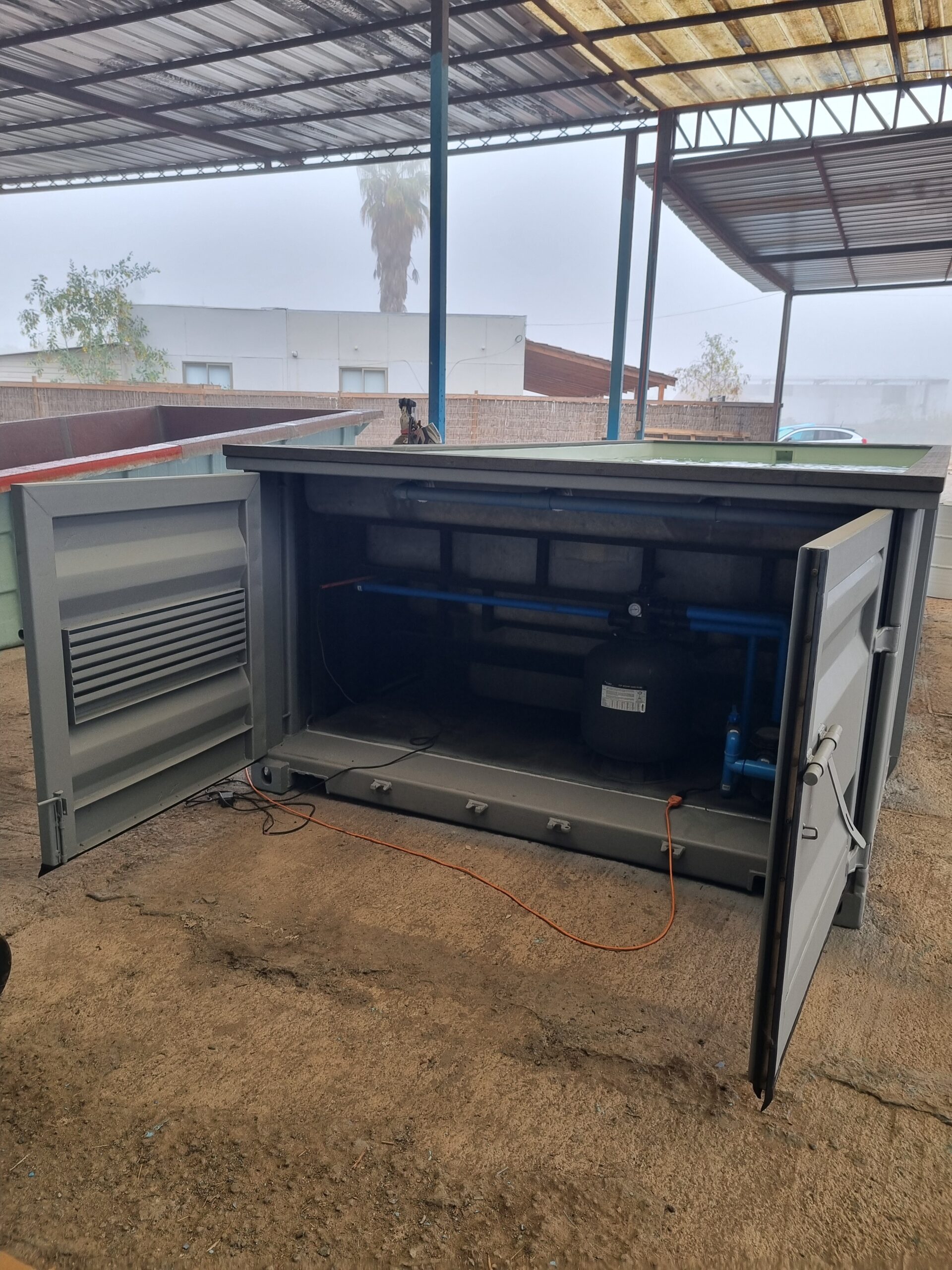 Piscina Container Donde Sea Gris Compuerta de equipamiento Abierta